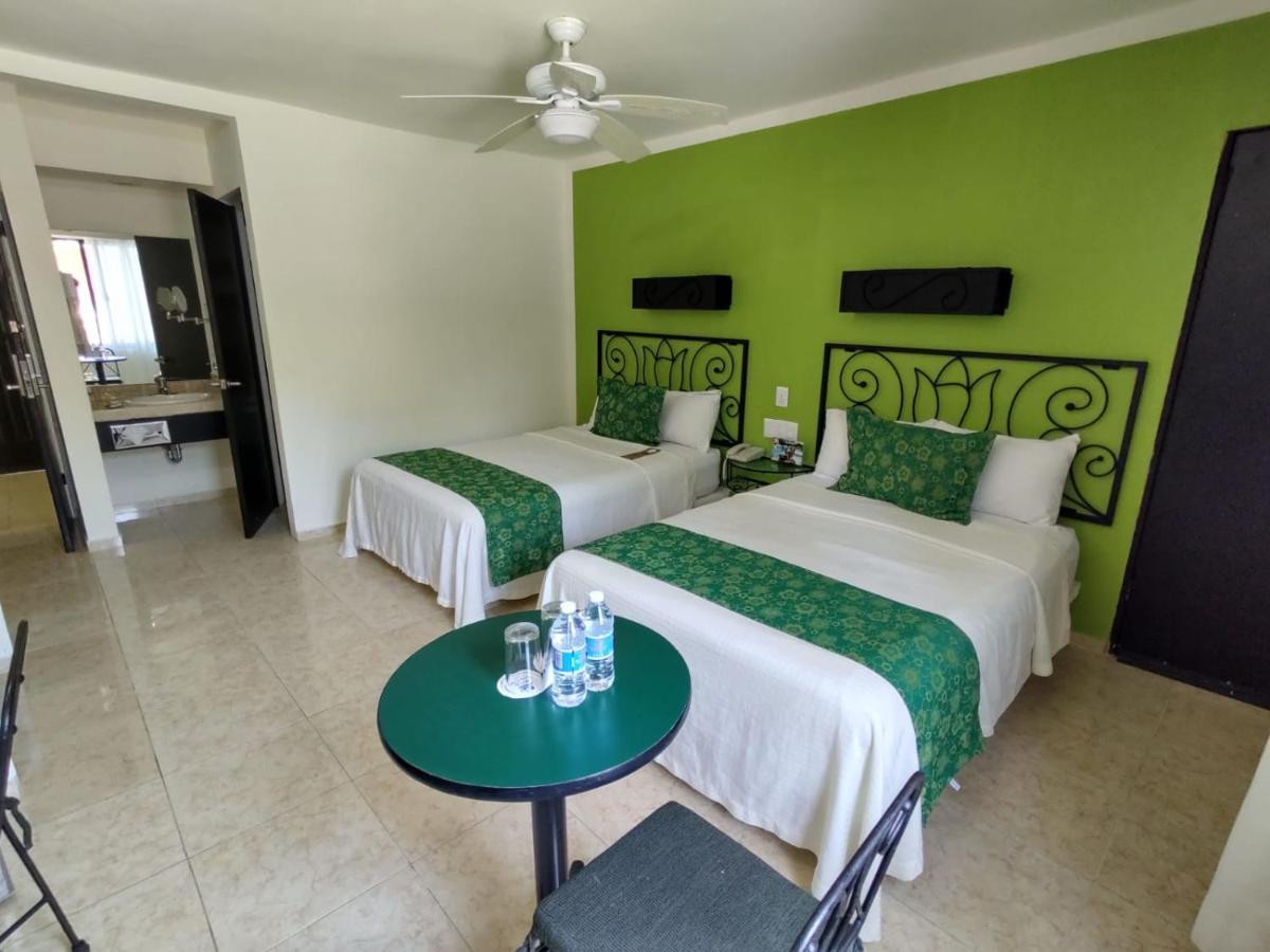 Hotel Maya Tulipanes Palenque Chambre photo